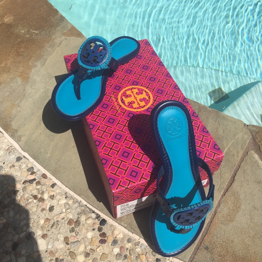 Tory Burch Miller Fringe Size 6.5
